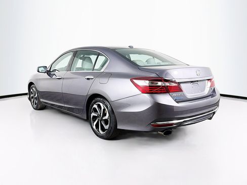 Used 2017 Honda Accord EX-L image 6