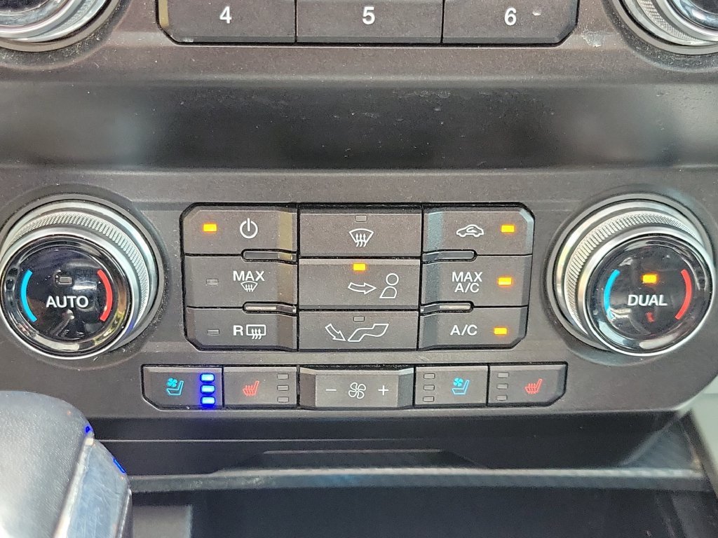 Used 2019 Ford F150 Lariat w/ Equipment Group 502A Luxury AWD/4WD image 31