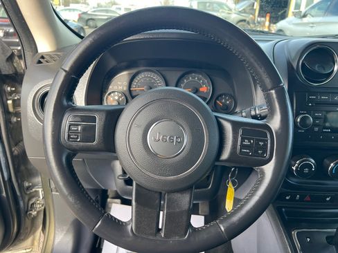 Used 2016 Jeep Patriot 4WD image 30