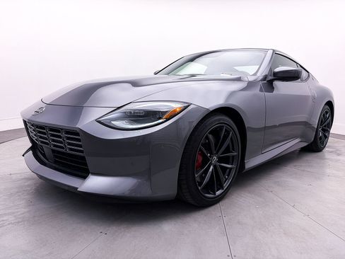 Used 2024 Nissan Z Performance w/ Floor Mat Package RWD image 15