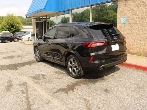 Used 2023 Ford Escape ST-Line w/ Tech Pack #1 FWD image 4