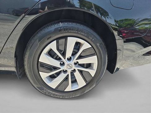 Certified 2025 Nissan Altima 2.5 S FWD image 22