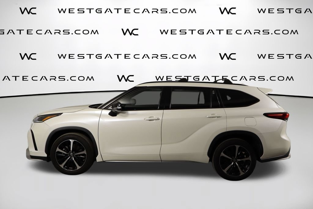 Used 2021 Toyota Highlander XSE AWD/4WD image 5