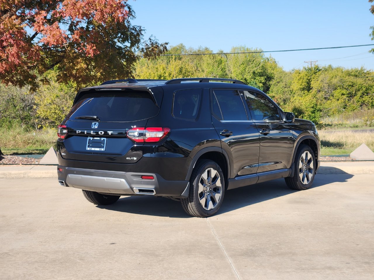 New 2026 Honda Pilot Elite image 3