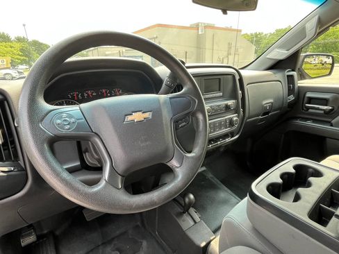 Used 2017 Chevrolet Silverado 1500 W/T AWD/4WD image 17