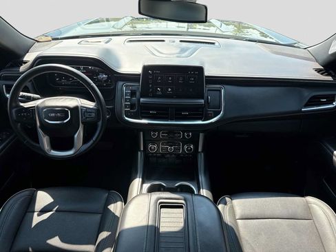 Used 2023 GMC Yukon SLT AWD/4WD image 14