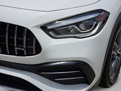 Used 2023 Mercedes-Benz GLA 35 AMG 4MATIC image 29