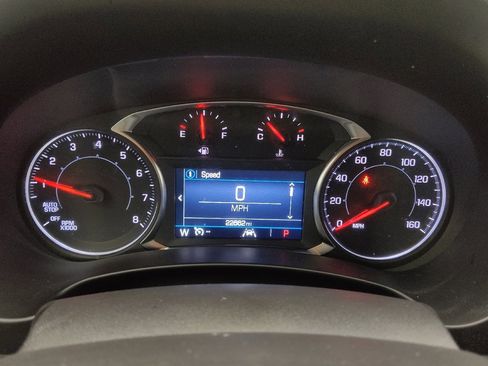 Used 2024 GMC Terrain SLE image 23