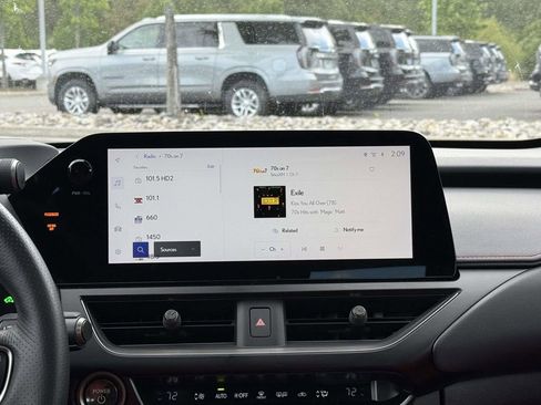 Used 2024 Lexus UX 250h F Sport AWD/4WD image 10