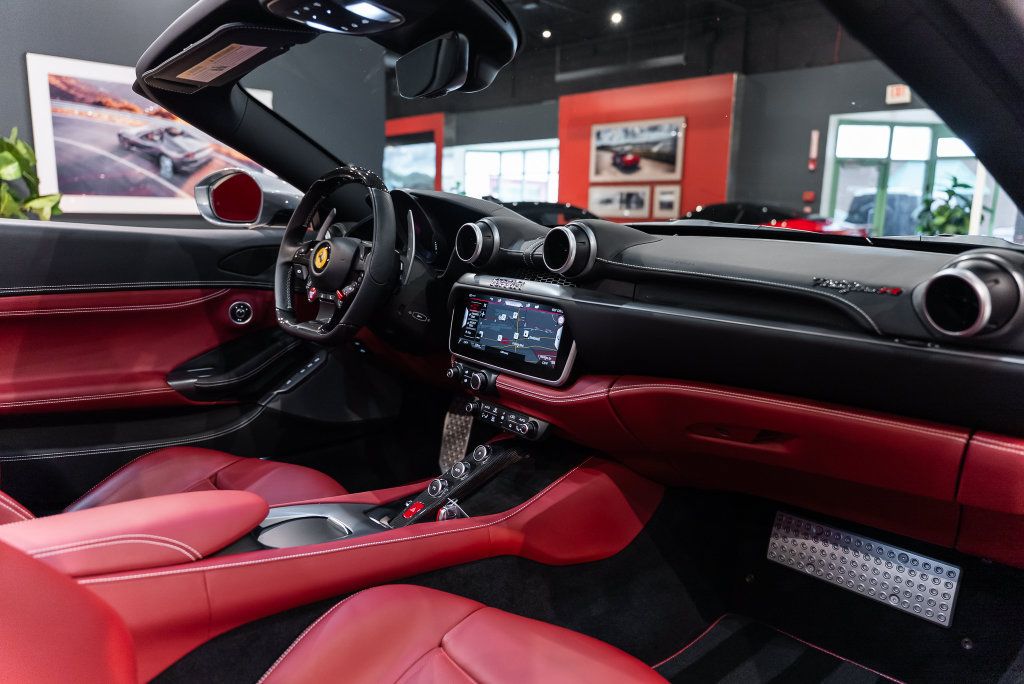Used 2022 Ferrari Portofino M RWD image 50