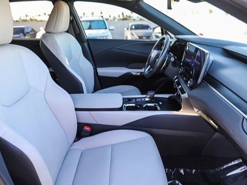 Used 2024 Lexus RX 350h image 16