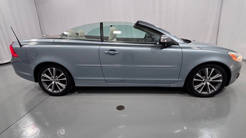 Used 2011 Volvo C70 T5 w/ Multimedia Pkg FWD image 12