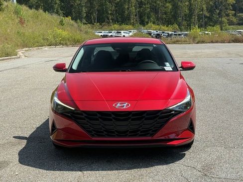 Used 2023 Hyundai Elantra SEL image 8