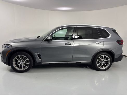 Certified 2024 BMW X5 xDrive40i w/ Premium Package AWD/4WD image 5