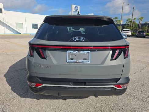 Used 2024 Hyundai Tucson SEL w/ Convenience Package FWD image 3