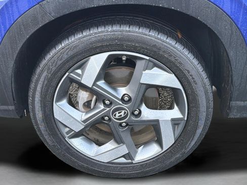 Used 2024 Hyundai Venue SEL image 31