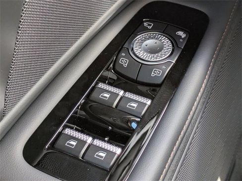 New 2025 Lincoln Nautilus Premier w/ Jet Appearance Package image 23