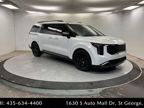 Used 2025 Kia Carnival SX Prestige image 7