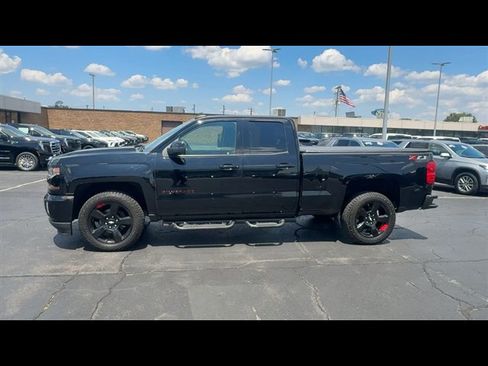 Certified 2019 Chevrolet Silverado 1500 LT w/ All Star Edition AWD/4WD image 5