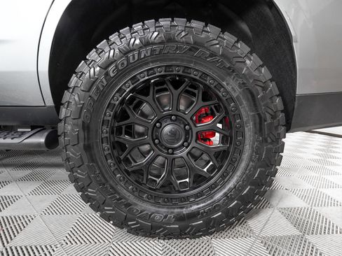 Used 2026 Chevrolet Tahoe RST w/ RST Performance Edition AWD/4WD image 34