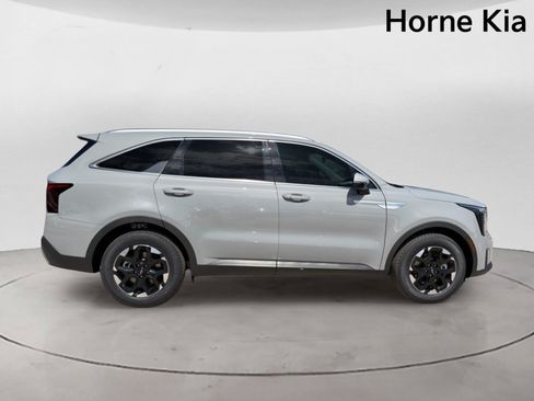 New 2026 Kia Sorento S FWD image 3