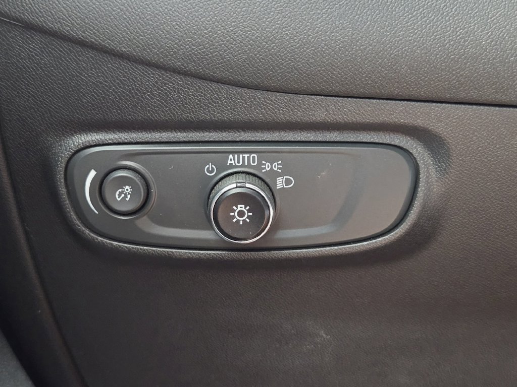 Used 2023 Chevrolet Equinox LT w/ LPO, Floor Liner Package AWD/4WD image 25