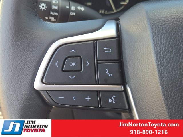 Used 2026 Toyota Sienna XLE FWD image 29