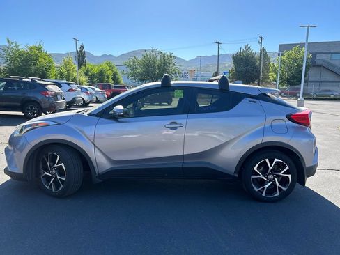 Used 2018 Toyota C-HR XLE FWD image 12