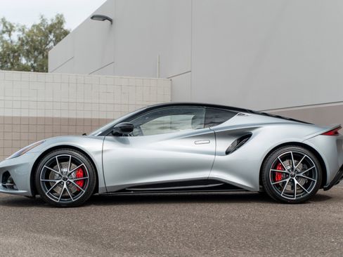 New 2026 Lotus Emira SE RWD image 4