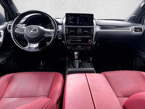 Used 2023 Lexus GX 460 Premium w/ Premium Package image 16