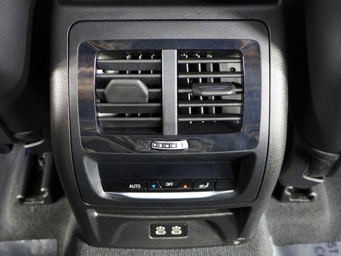 Certified 2023 BMW X4 xDrive30i w/ Convenience Package image 24