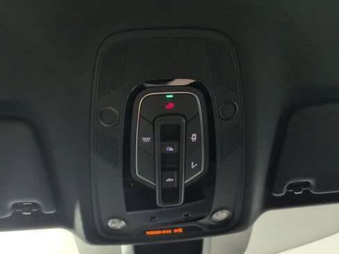 Certified 2025 Audi Q5 2.0T Premium Plus w/ Premium Plus Package image 7