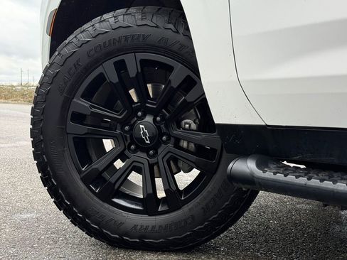 Used 2023 Chevrolet Tahoe Z71 w/ Luxury Package image 27