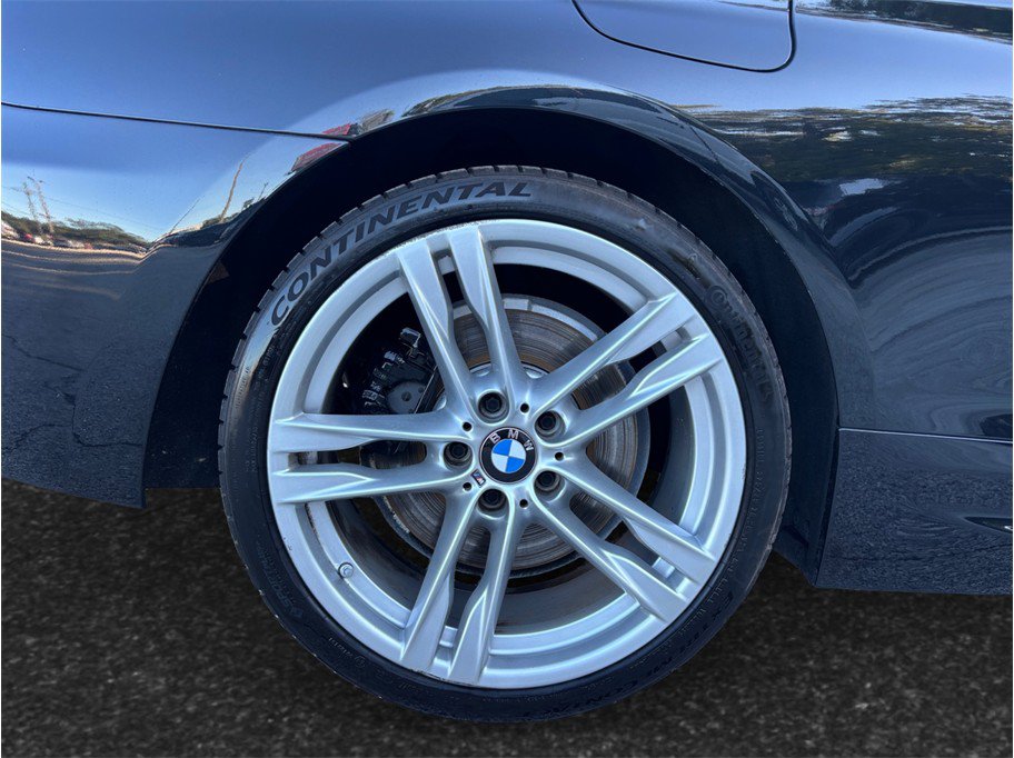 Used 2017 BMW 640i Convertible RWD image 16