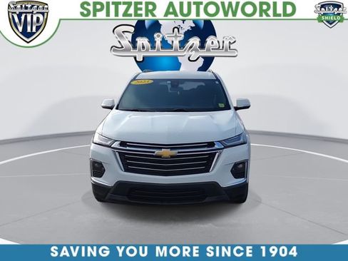 Certified 2023 Chevrolet Traverse LT image 3