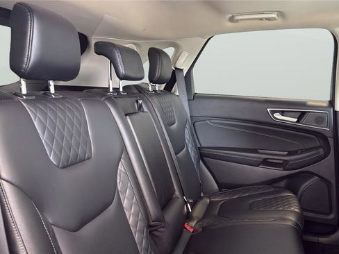 Certified 2024 Ford Edge Titanium image 16