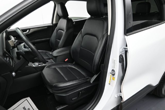 Used 2022 Ford Escape SEL FWD image 12