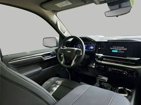 New 2026 Chevrolet Silverado 1500 LTZ w/ LTZ Premium Package AWD/4WD image 11