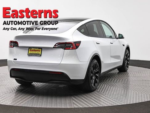 Used 2021 Tesla Model Y Long Range AWD/4WD image 5