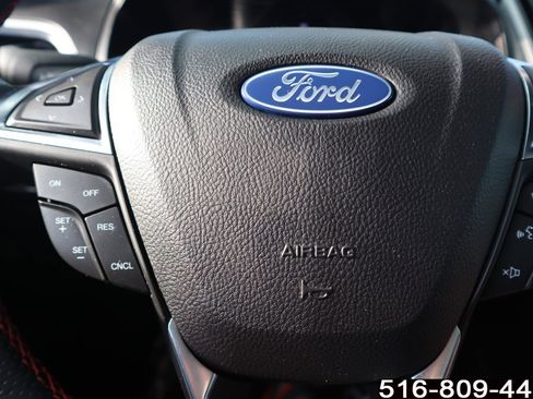 Used 2022 Ford Edge ST-Line image 20