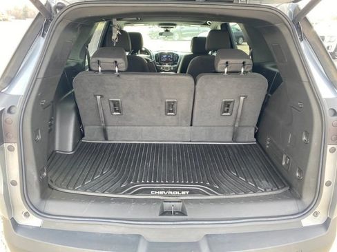 Certified 2023 Chevrolet Traverse LT FWD image 19
