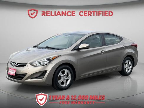 Used 2015 Hyundai Elantra SE FWD image 2