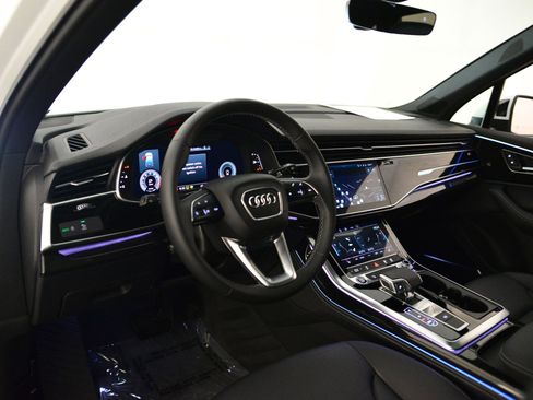 Certified 2025 Audi Q7 2.0T Premium Plus w/ Premium Plus Package image 24