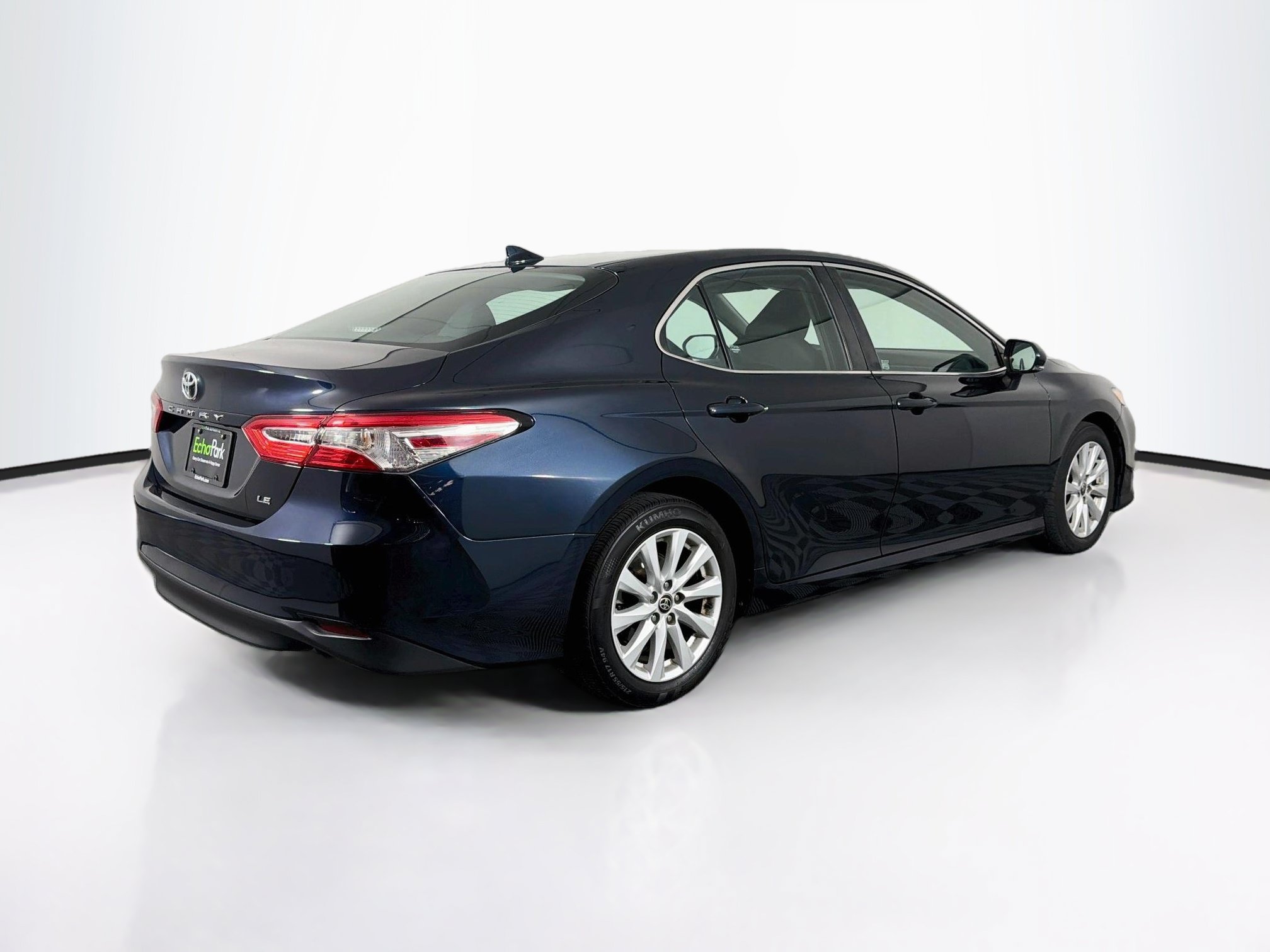Used 2020 Toyota Camry LE w/ Convenience Package FWD image 9