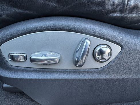 Used 2018 Porsche Cayenne image 24