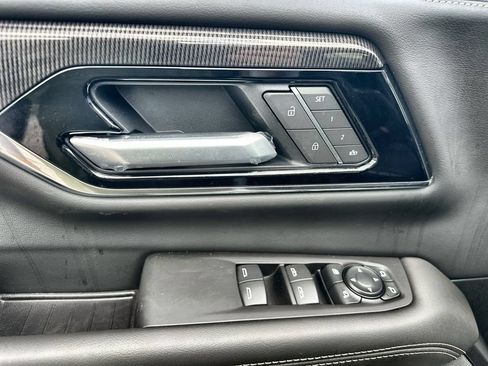 New 2026 GMC Yukon XL Elevation w/ Elevation Premium Package RWD image 22