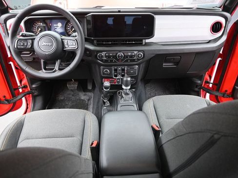 Used 2024 Jeep Gladiator Sport image 23