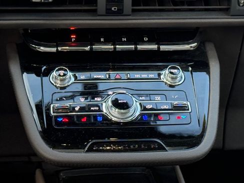 Used 2020 Lincoln Corsair Reserve w/ Equipment Group 201A image 22