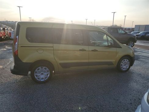 Used 2016 Ford Transit Connect XL image 3