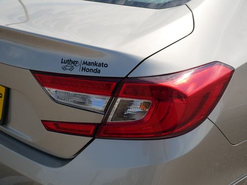Used 2019 Honda Accord EX-L image 17